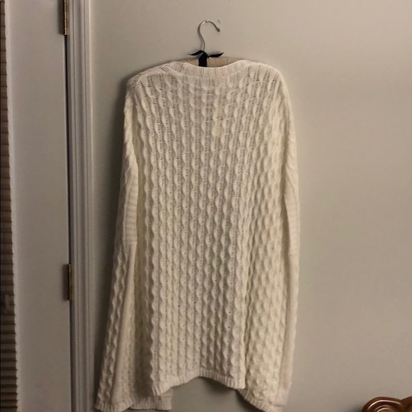 Cream knit sleeveless cardigan shrug NWT - Anthro - Picture 2 of 4